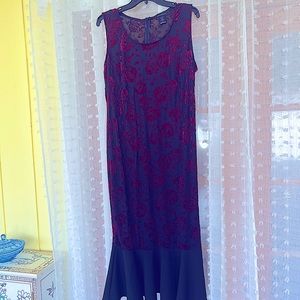 Mesh maxi dress with velvet floral print